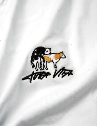 T-Shirt Bianca Mucche (versione ricamo)